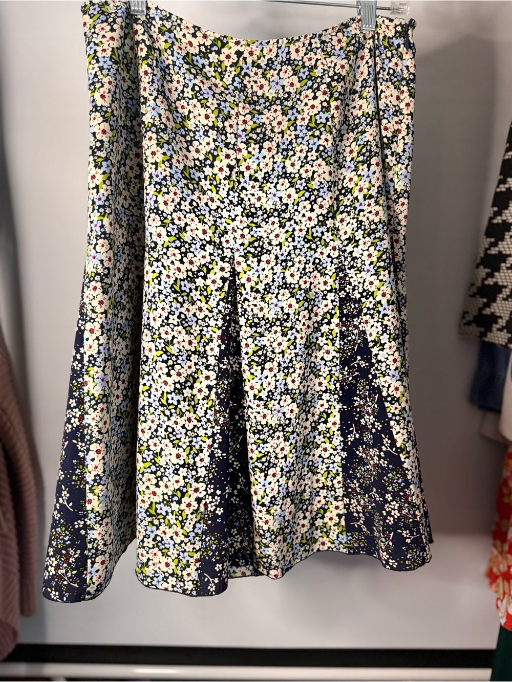Christopher & Banks Circle Skirt Womens 10 Navy Floral Like New Midi Flowy